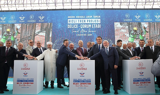 BAKAN URALOĞLU HIZLI DEMİR YOLU PROJESİNİN TEMELİNİ ATTI