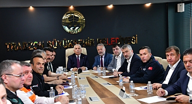 BAŞKAN GENÇ: AFETİN İZLERİNİ SİLECEĞİZ