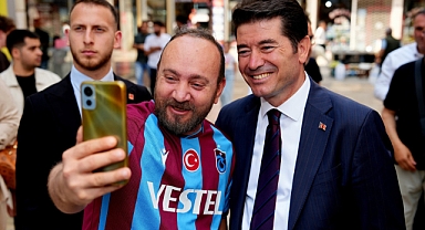 BAŞKAN KAYA ESNAFLA BAYRAMLAŞTI