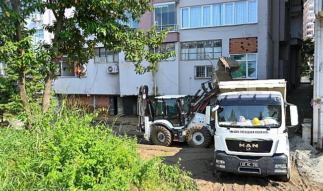 BÜYÜKŞEHİR'DEN AFET MAĞDURLARINA DESTEK