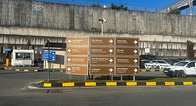 BÜYÜKŞEHİR’DEN TURİSTLERE YÖN GÖSTERECEK HİZMET