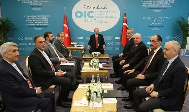 CUMHRUBAŞKANI ERDOĞAN, İRAN DIŞİŞLERİ BAKANINI KABUL ETTİ