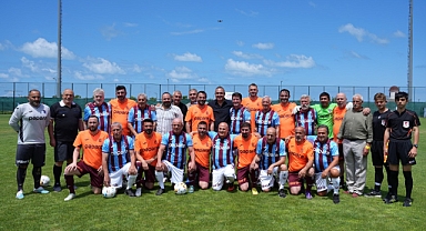 EFSANELER ÖLÜMSÜZ İSİMLER İÇİN SAHAYA ÇIKTI