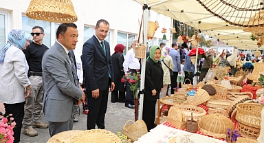 EKİM, HALK EĞİTİM MERKEZİ YIL SONU SERGİSİNDE