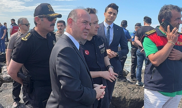 EKİPLER DENİZDE KAYBOLAN ÇOCUK İÇİN SEFERBER