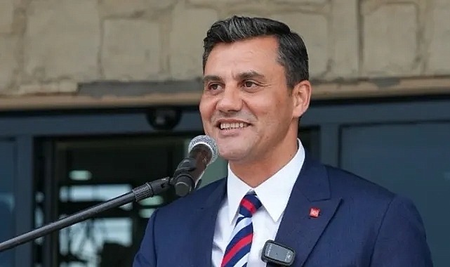 FERDİ ZEYREK YAŞAM SAVAŞI VERİYOR