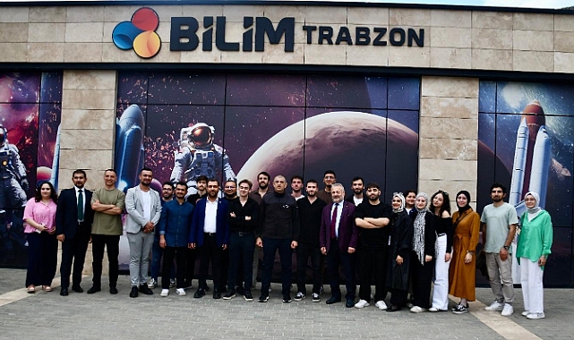 HALUK BAYRAKTAR BABASININ ADINI TAŞIYAN BİLİM MERKEZİNİ ZİYARET ETTİ