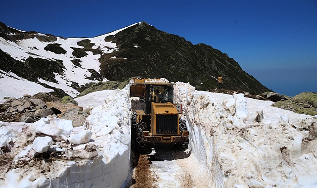 HAZİRAN'DA KARLA MÜCADELE