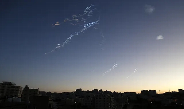 İRAN'DAN İSRAİL'E YENİ SALDIRI!