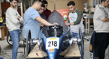 KTÜ'LÜ ÖĞRENCİLER HİDROJENLİ ARAÇ ÜRETTİ 