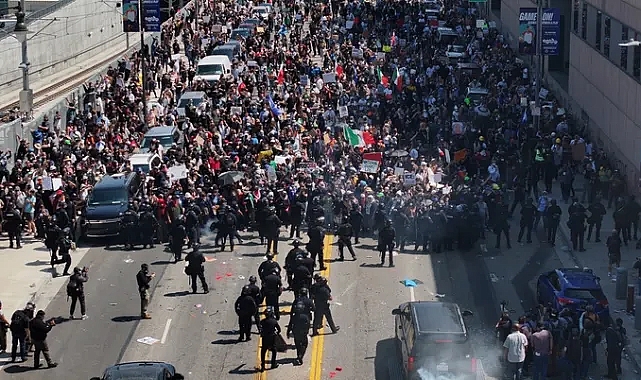 LOS ANGELES KARIŞTI