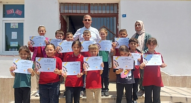 NURCAN ÖĞRETMENİN ÖĞRENCİLERİ GELECEĞE EMİN ADIMLARLA İLERLİYOR 