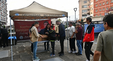 ORTAHİSAR BELEDİYESİ, BAYRAMIN SEVİNCİNİ YAŞATIYOR