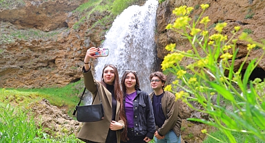 SIRAKAYALAR ŞELALESİ'NE BÜYÜK İLGİ