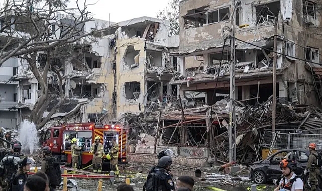 TEL AVİV'E FÜZE YAĞDI: ÖLÜ SAYISI ARTTI