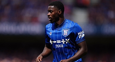 TRABZONSPOR'A TAŞ GİBİ STOPER: TUANZEBE