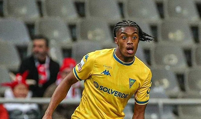 TRABZONSPOR'UN YENİ TRANSFERİ İSTANBUL'DA!