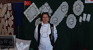 TÜRK EL SANATLARI FRANSA'DA AYAKTA ALKIŞLANDI