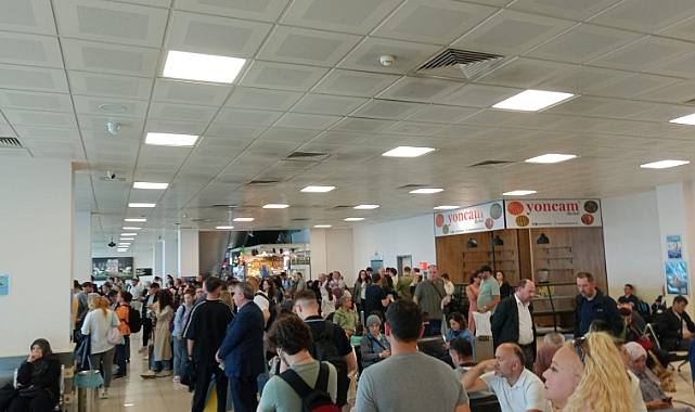 UÇAK FİRMALARI UÇTU... FİYATLAR CEP YAKIYOR!