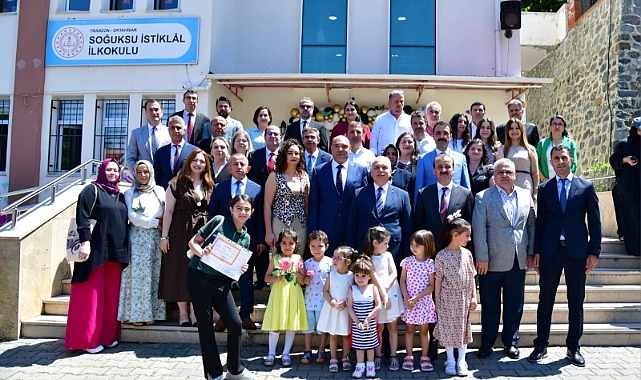 VALİ YILDIRIM KARNE DAĞITIM TÖRENİNE KATILDI