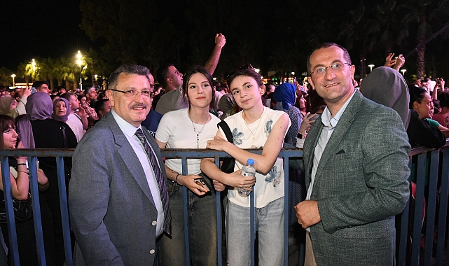 BAŞKAN GENÇ: KÜLTÜR VE SANATLA ŞEHİRLERİN RUHU TAMAMLANIR