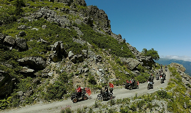 DEREBAŞI VİRAJLARINDA MOTOSİKLET HEYECANI