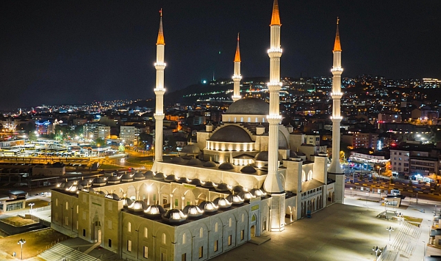 HANİFE HATUN CAMİİ İBADETE AÇILIYOR