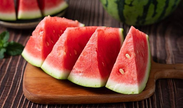 KARPUZ ZEHİRLENMESİNE AMAN DİKKAT!