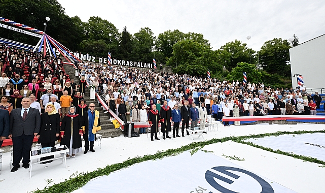 KTÜ TIP FAKÜLTESİNDE MEZUNİYET COŞKUSU