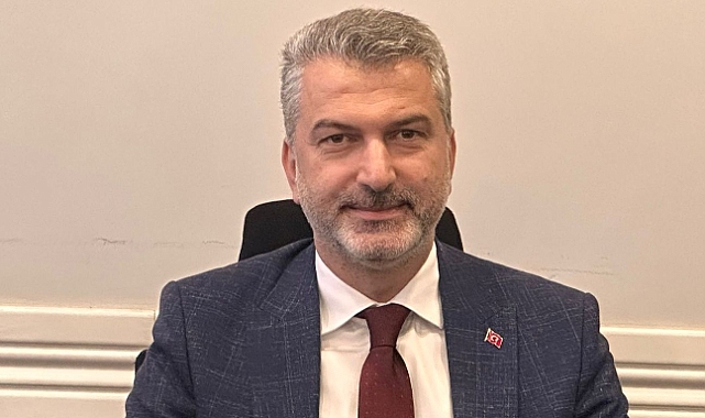 MUMCU'DAN BAK'A CEVAP: MİLLETİN HAFIZASIYLA OYNAMAYIN!
