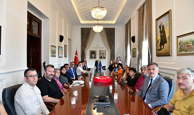 VALİ YILDIRIM LGS BİRİNCİLERİNİ KABUL ETTİ