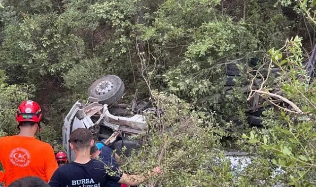 YÜREĞİMİZ DAĞLANDI, YANGIN BÖLGESİNE GİDEN TANKER DEVRİLDİ: 1 ÖLÜ, 2 YARALI