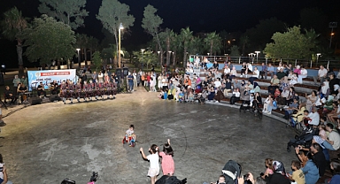 AKÇAABAT'TA YAZ AKŞAMLAR TÜRKÜLERLE RENKLENİYOR