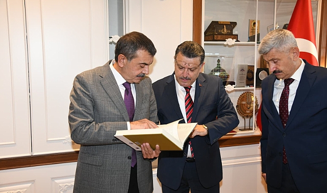 BAKAN TEKİN'DEN BÜYÜKŞEHİR'E ZİYARET