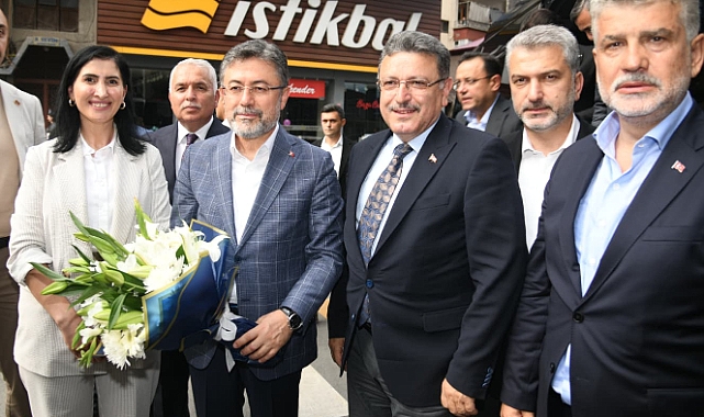 BAKAN YUMAKLI'DAN BÜYÜKŞEHİR'E ZİYARET
