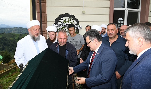 BAŞKAN GENÇ’TEN HACIMUSTAFAOĞLU AİLESİNE TAZİYE