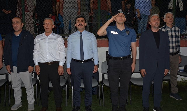 ÇAYKARA'DAKİ FUTBOL TURNUVASI SONA ERDİ