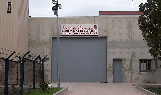 DEM PARTİ HEYETİ İMRALI'DAN DÖNDÜ