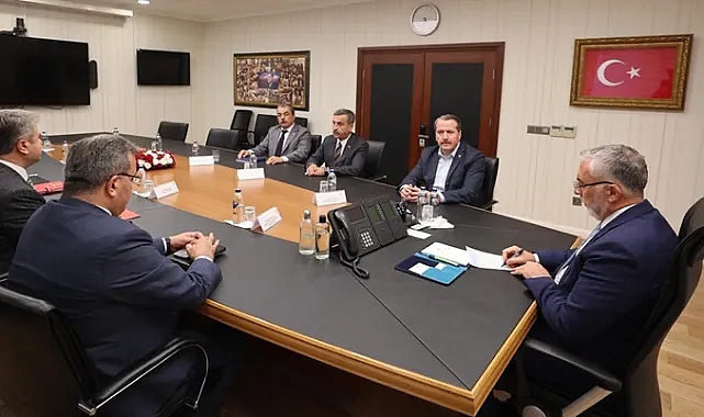 HÜKÜMET MEMUR TABAN AYLIĞINA ARTIŞ TEKLİF ETTİ AMA...