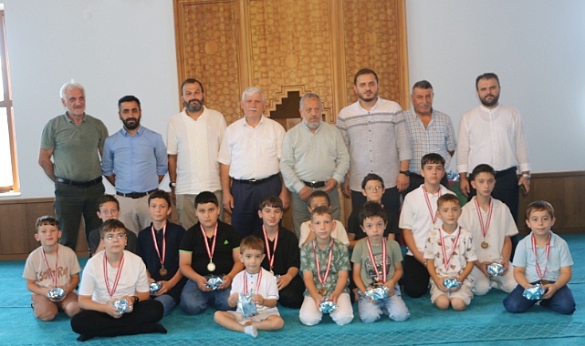 OF'TA KURAN KURSUNDA BAŞARILI OLAN ÖĞRENCİLER ÖDÜLLENDİRİLDİ