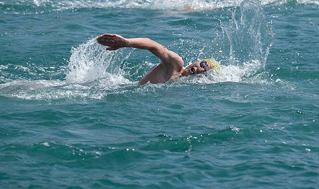 TRABZON'DA DENİZE GİRMEK BUGÜN DE YASAK!