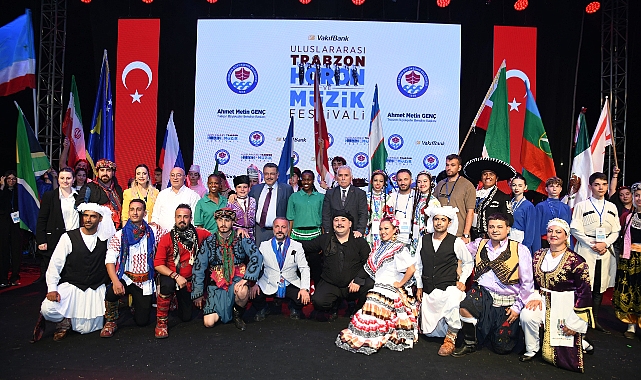 TRABZON’DAN DÜNYAYA BARIŞ MESAJI VERDİLER