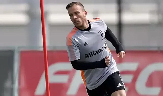 TRABZONSPOR, ARTHUR'U İKNA ETMEYE ÇALIŞIYOR