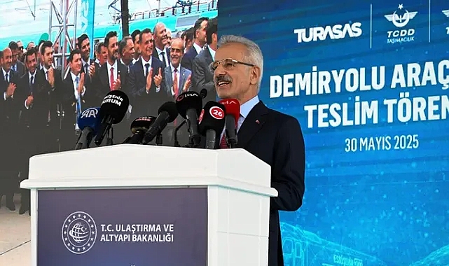 URALOĞLU AÇIKLADI: 127 MİLLİ YÜK VAGONU RAYLARA İNDİ