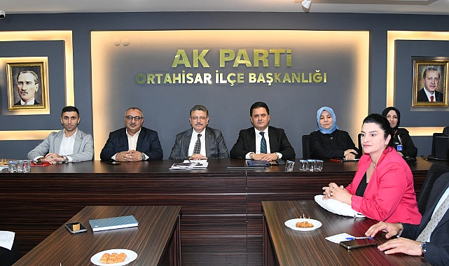 AK PARTİ ORTAHİSAR, BAŞKAN GENÇ İLE PROJELERİ MASAYA YATIRDI