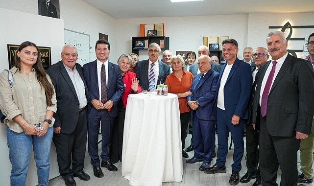 BAŞKAN KAYA, VOLKAN KONAK SANAT ODASI'NIN AÇILIŞINA KATILDI