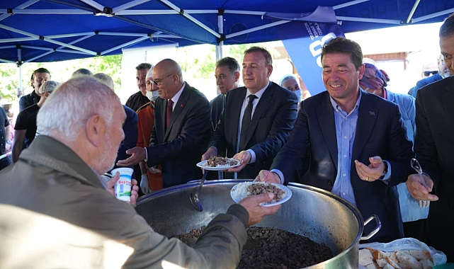 BAŞKAN KAYA: "ESNAFLARIMIZA EL UZATILMASI ÇOK KIYMETLİ