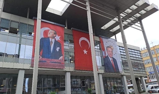 BÜYÜKŞEHİR'DEN ATATÜRK POSTERİ İDDİALARINA FLAŞ YANIT!