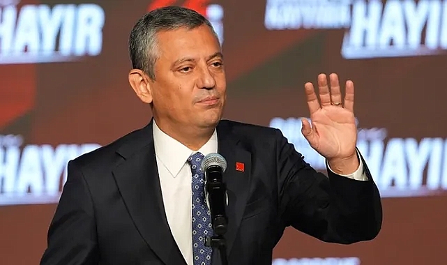 CHP'DE ÖZGÜR ÖZEL YENİDEN GENEL BAŞKAN