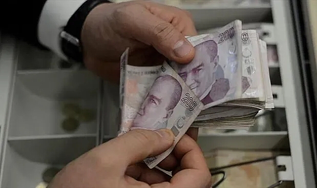 EMEKLİ MAAŞINDA SÜRPRİZ ZAM!